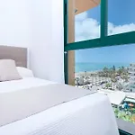 Primera Linea De Playa 아파트 토레몰리노스